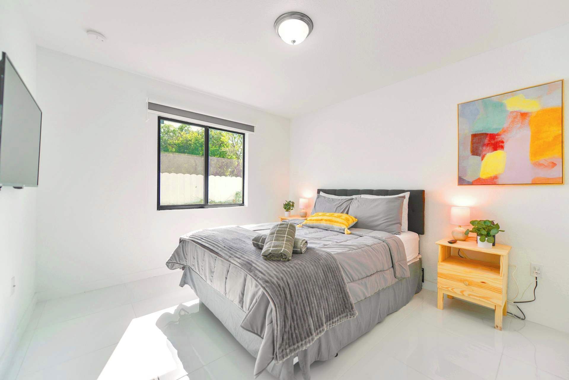 3 slaapkamers, een strijkplank/strijkijzer, wifi, beddengoed