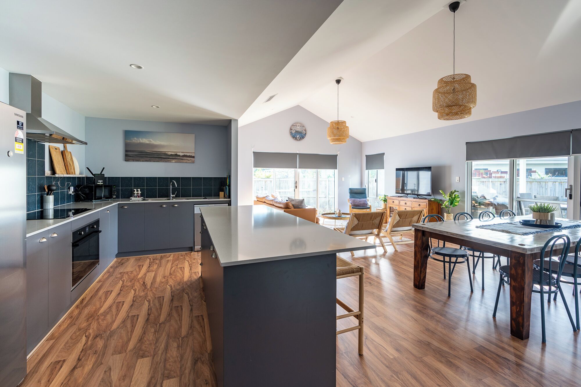 Mikrowelle, Ofen, Herdplatte, Geschirrspüler