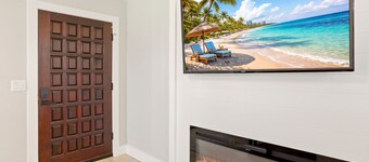 Caloosahatchee Hideaway I, Waterfront Farmhouse Escape, Near Babcock Ranch