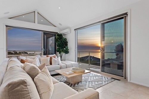 Sunset View Luxury 4 Bedrooms With Sauna
