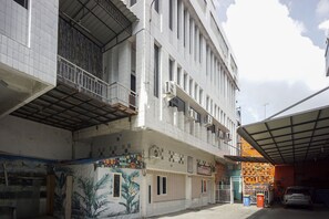 Front of property - OYO 93003 B32 Homestay (Medan)