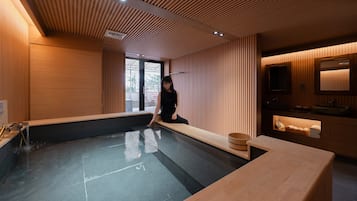 Air-Bath Key | Hypo-allergenic bedding, free WiFi