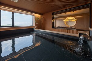Tsukiyo | Hot springs