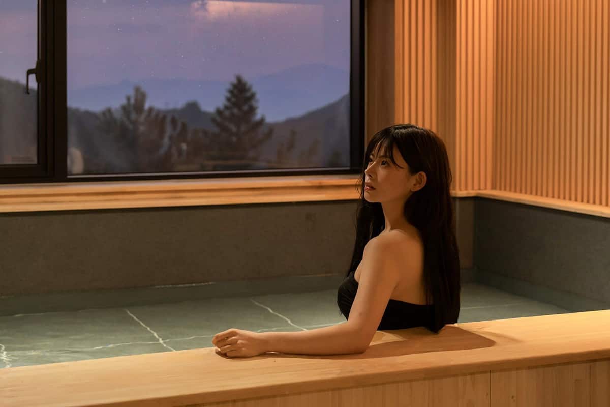 Quarto casal ou duplo luxo | Roupas de cama antialérgicas, Wi-Fi de cortesia