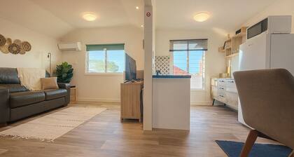 Cosy and private self contained retreat in a great location, pet friendly