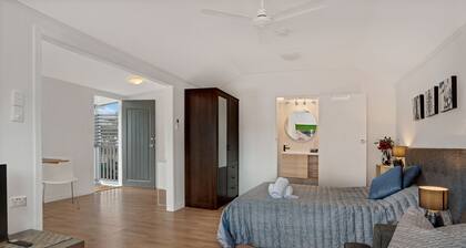 Cosy and private self contained retreat in a great location, pet friendly