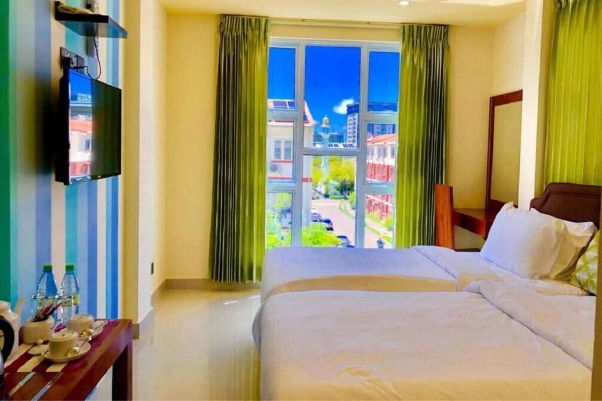 Elite Double Room | Egyptian cotton sheets, premium bedding, pillowtop beds, minibar