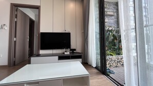 Unclassified image, 2 of 37, button - Vinhomes Skylake 3 bedrooms (Hanoi)