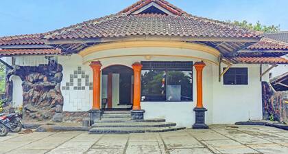 OYO 92994 Wisma Kencana Indah