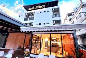 Fachada da propriedade