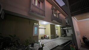 Mặt tiền nơi lưu trú