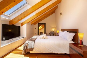2 habitaciones, tabla de planchar con plancha, cuna de viaje y wifi 