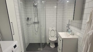 Apartment | Badezimmer | Dusche, Haartrockner, Bidet, Handtücher