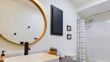 Hair dryer, towels