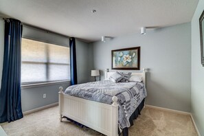 2 多间卧室、WiFi、床单