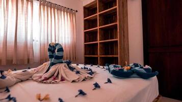 Basic Suite | 1 bedroom, iron/ironing board, free WiFi