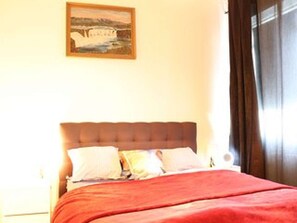 1 Schlafzimmer, Schreibtisch, Bügeleisen/Bügelbrett, WLAN