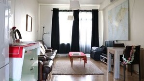 TV - Reykjavik Antique Rentals - Antique 01 (Reykjavík)