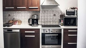 Coffee/tea maker, fridge, microwave, oven - Reykjavik Antique Rentals - Antique 01 (Reykjavík)
