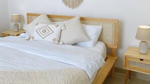 Deluxe Double Room | Blackout drapes, iron/ironing board, WiFi (free) - Lasaoma Homestay  (Can Tho)