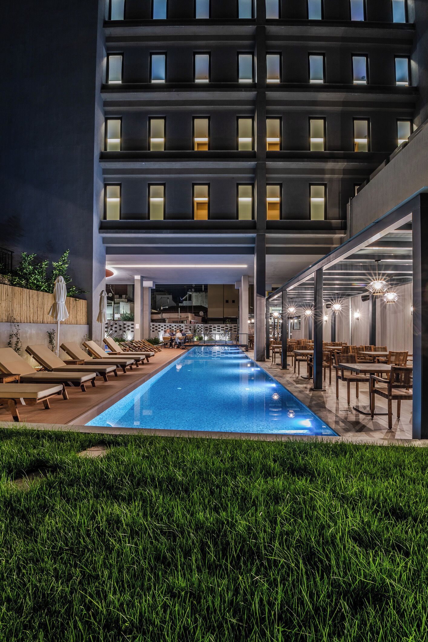 Een seizoensgebonden buitenzwembad