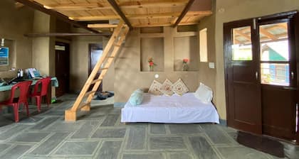 Birdsong Homestay- a cozy home in quaint village