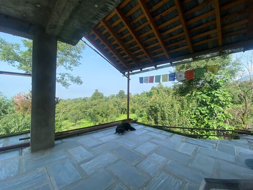 Birdsong Homestay- a cozy home in quaint village 