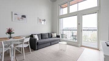 Design Apartment | Living room | 43-inch LED TV with cable channels