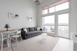 Design-lejlighed | Stue | 43-tommers LED-tv med kabelkanaler