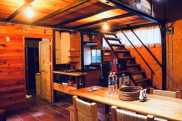 Family Cabin | Living area