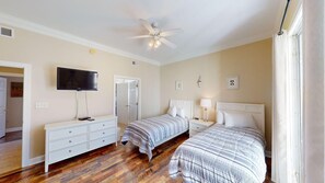 4 bedrooms, Internet, bed sheets