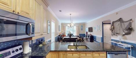 ثلاجة، ميكروويف، فرن، موقد طهي مسطح