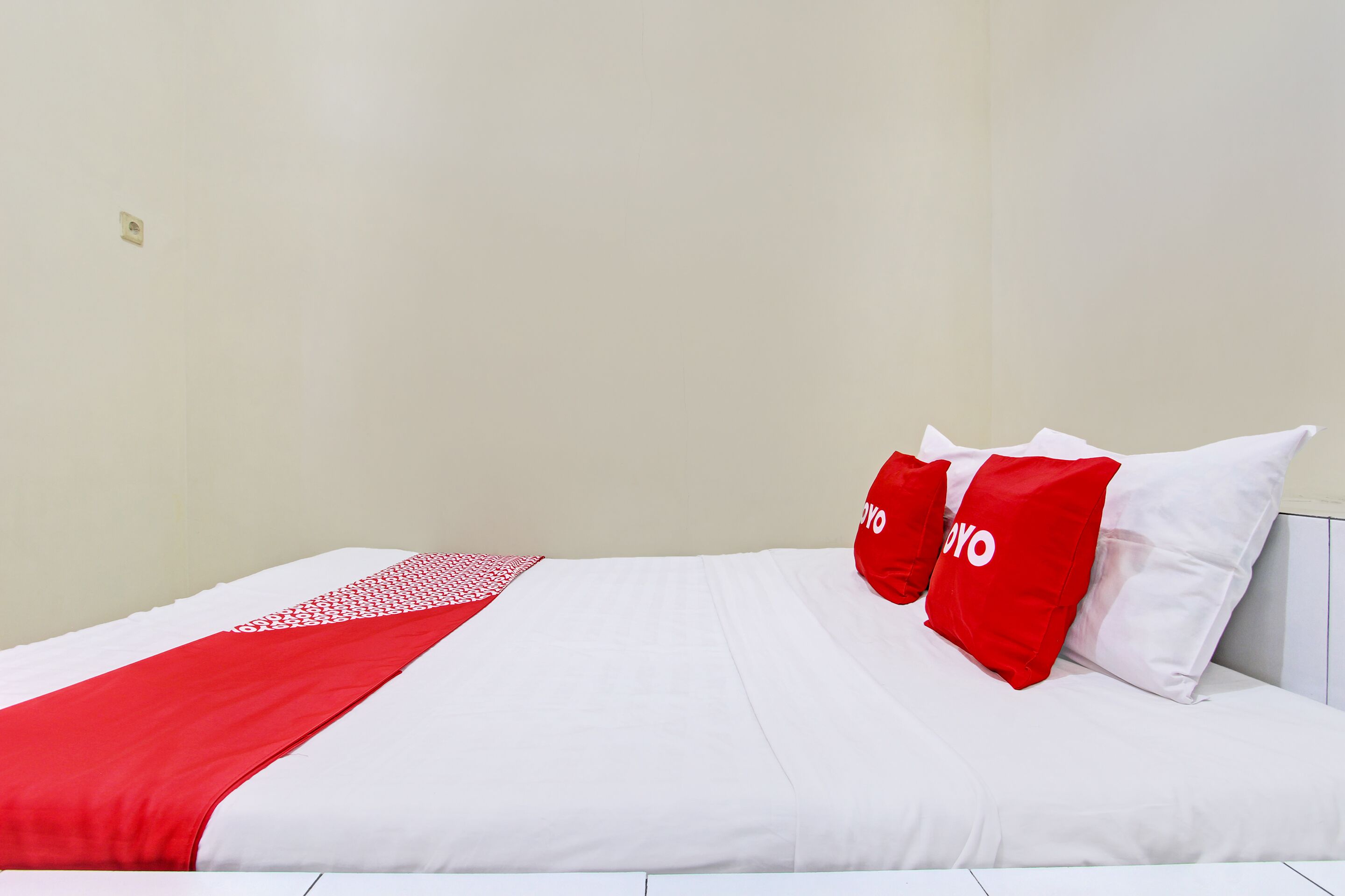 Standard Double Room | Free WiFi, bed sheets