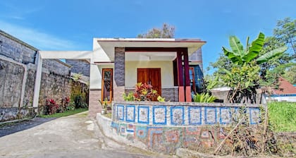 OYO 92884 Agustha Homestay