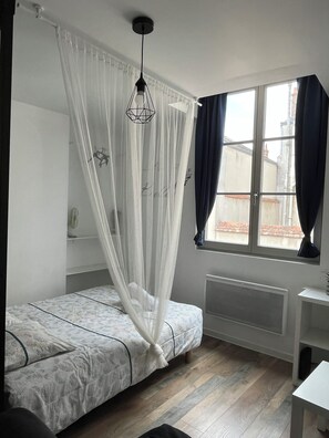 1 Schlafzimmer, WLAN, Bettwäsche