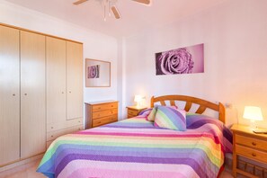 1 bedroom, iron/ironing board, free WiFi, bed sheets - Holiday Apartment "Casa Pepe" with Shared Pool, Balcony and Air Conditioning (LOS NAREJOS)