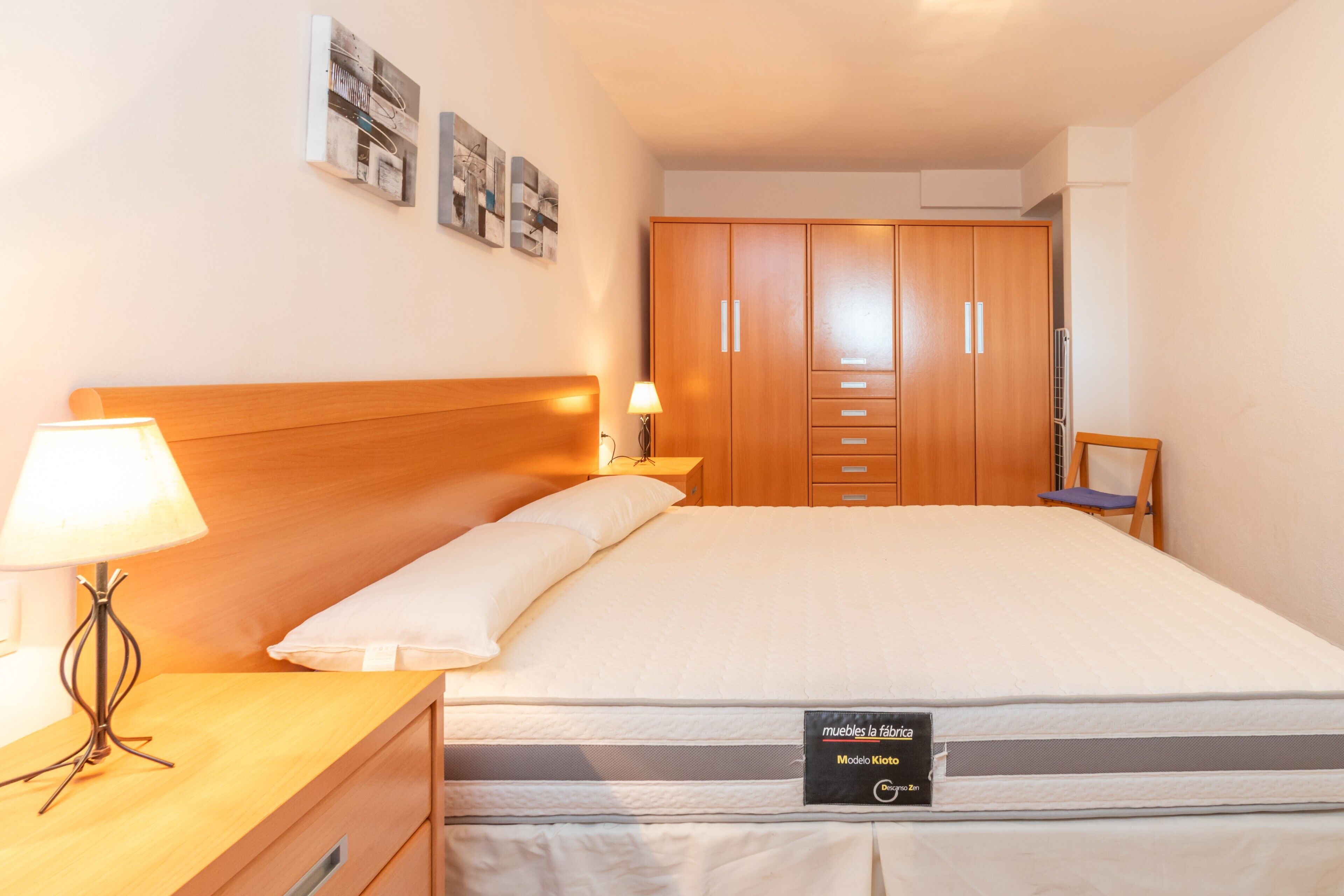 2 dormitorios, wifi gratis, ropa de cama