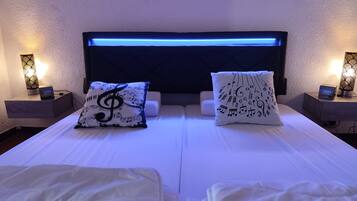 2 camere, ferro/asse da stiro, Wi-Fi gratuito