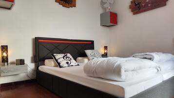 2 Schlafzimmer, Bügeleisen/Bügelbrett, kostenloses WLAN