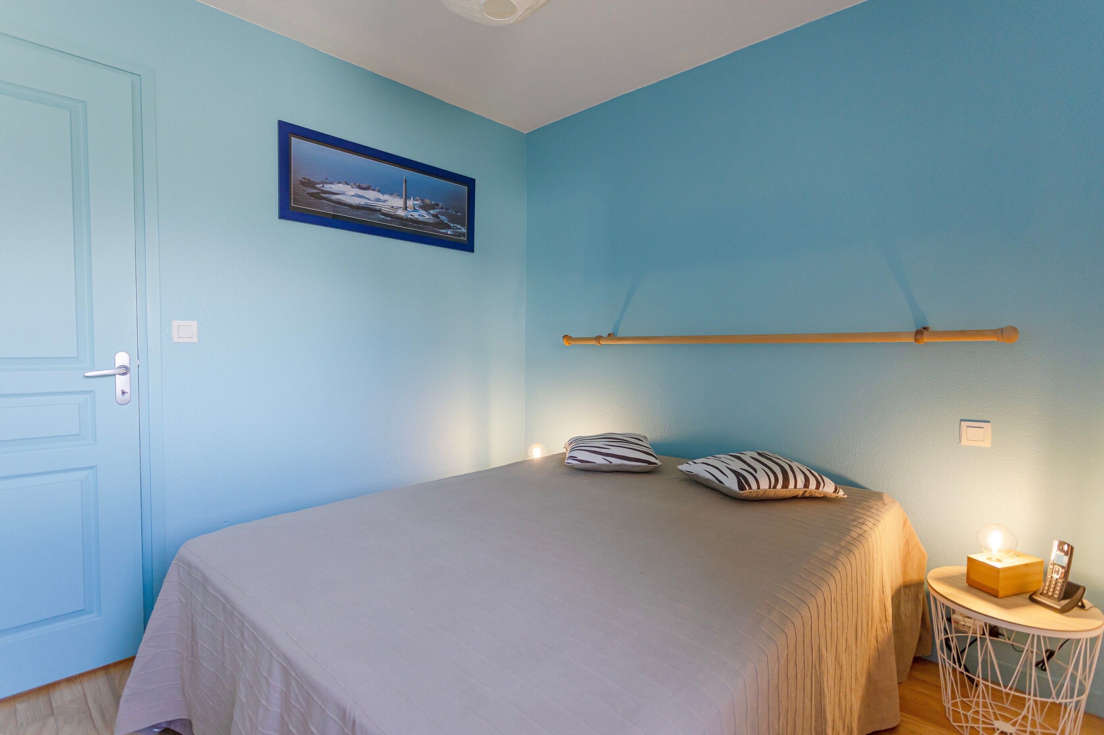 2 chambres, fer et planche à repasser, Wi-Fi gratuit, draps fournis