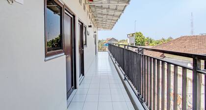 OYO 93050 Mi Casa Inn