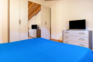 3 bedrooms, free WiFi, bed sheets