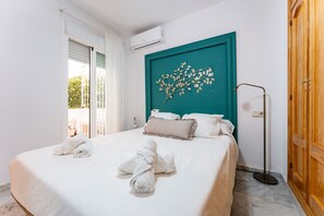 2 slaapkamers, een strijkplank/strijkijzer, gratis wifi, beddengoed