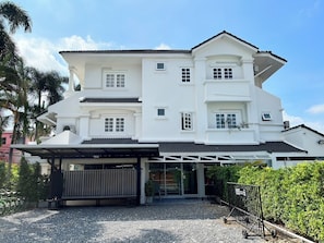 City view - MINI-ME HUBS - Charm Suites in Old City (Chiang Mai)