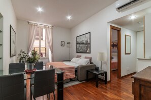 1 chambre, fer et planche Ă repasser, Wi-Fi, draps fournis