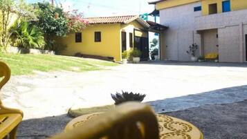 Enceinte de lâhĂ©bergement