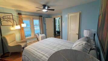 2 bedrooms, iron/ironing board, WiFi (free), bed sheets