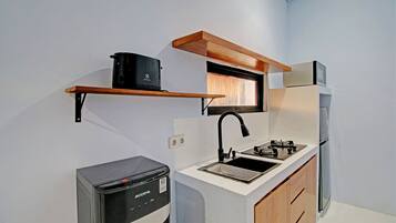 Deluxe Suite | 1 bedroom, desk, laptop workspace, free WiFi