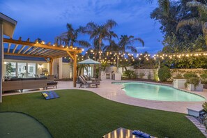 A heated pool - Ideally Located for Spring Training W/ Pool, BBQ (Phoenix)
