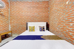 Economy-Doppelzimmer | Schreibtisch, kostenloses WLAN, Bettwäsche